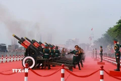 Các khối của Lực lượng Quân đội nhân dân Việt Nam tham gia Tổng duyệt. (Ảnh: Thanh Vũ/TTXVN)