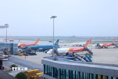 Tàu bay của Vietnam Airlines, Vietjet Air, Sun PhuQuoc Airway. (Ảnh: Quốc Khánh/TTXVN)