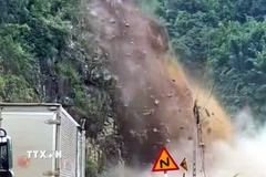 Hiện trường vụ sạt lở đá tại xã Sốp Cộp, tỉnh Sơn La. (Ảnh: TTXVN phát)