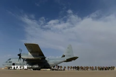 Máy bay vận tải C-130J Super Hercules. (Ảnh: AFP/TTXVN)
