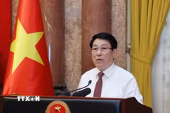 Chủ tịch nước Lương Cường phát biểu tại buổi gặp mặt các nhà báo tiêu biểu toàn quốc. (Ảnh: Lâm Khánh/TTXVN)