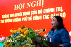 Đồng chí Hồ Thị Hoàng Yến, Phó Bí thư thường trực Tỉnh ủy Tây Ninh, phát biểu nhận nhiệm vụ. (Ảnh: Thanh Bình/TTXVN)