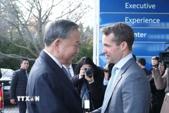 Tổng Bí thư Tô Lâm thăm Trung tâm trải nghiệm - Trụ sở Công ty Nokia