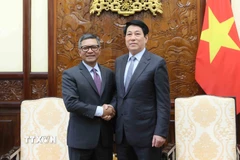 Chủ tịch nước Lương Cường tiếp Đại sứ Indonesia Denny Abdi. (Ảnh: An Đăng/TTXVN)