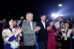 Tổng Bí thư Tô Lâm với nhân dân phường Thượng Cát, thành phố Hà Nội. (Ảnh: Thống Nhất/TTXVN)