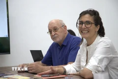 Ủy viên Bộ Chính trị, Trưởng Ban Đối ngoại Đảng Cộng sản Israel Reem Hazan (bên phải). (Ảnh: Thanh Bình/TTXVN)