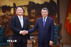 Thủ tướng Lê Minh Hưng tiếp ông Nagasaki Kotaro, Thống đốc tỉnh Yamanashi (Nhật Bản). (Ảnh: Dương Giang/TTXVN)