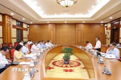 Bộ Chính trị làm việc với Ban Thường vụ Tỉnh ủy Quảng Ninh về chuẩn bị đại hội Đảng. (Ảnh: Phương Hoa/TTXVN)