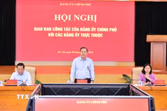 Khơi thông nguồn lực, thúc đẩy tăng trưởng gắn với xây dựng Đảng vững mạnh