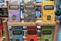 Các dòng sản phẩm của Chocolate Marou. (Ảnh: Hồng Nhung/TTXVN)