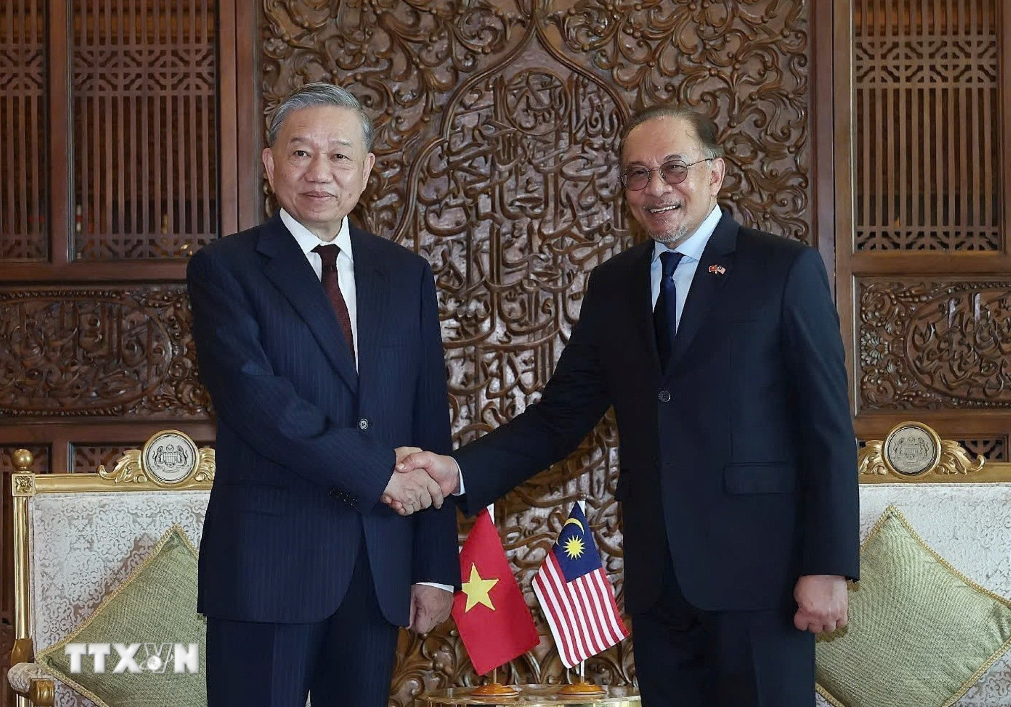 ttxvn-viet-nam-malaysia-doi-tac-chien-luoc-toan-dien-2405-2.jpg