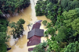 Mưa bão tàn phá Đông Nam Á và Nam Á, hơn 1.140 người thiệt mạng