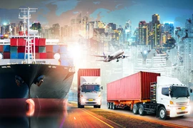 Xuất nhập khẩu 8 tháng bứt phá, tiến sát mốc 600 tỷ USD 