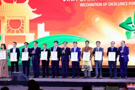 Gian hàng tỉnh Tuyên Quang tỏa sáng tại Hội chợ Mùa Thu 2025 