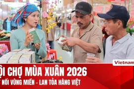Không khí sắm Tết sôi động tại Hội chợ Mùa Xuân 2026