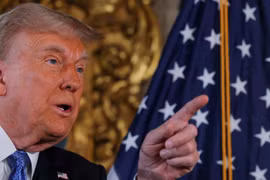 Tổng thống Trump dọa cắt giảm các chương trình “ưa thích” của Đảng Dân chủ