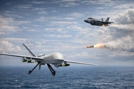 Mỹ bắn hạ UAV Iran áp sát tàu sân bay trên Biển Arab