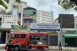 Giải cứu cụ già và hai trẻ nhỏ khỏi đám cháy tại TP.Hồ Chí Minh