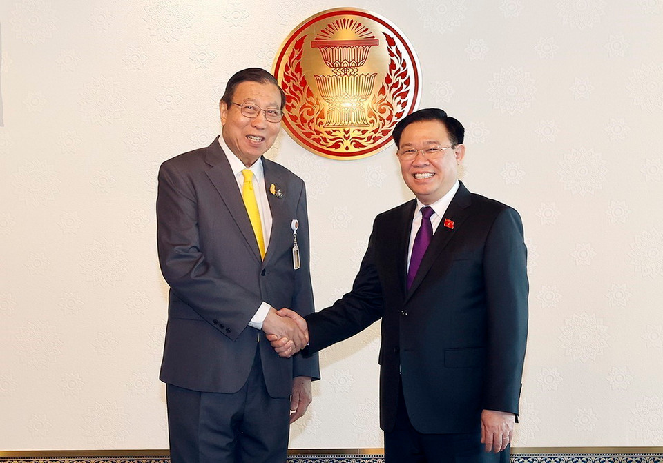 Chủ tịch Quốc hội Vương Đình Huệ và Chủ tịch Thượng viện Thái Lan Pornpetch Wichitcholchai. (Ảnh: Doãn Tấn/TTXVN)