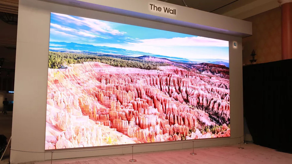 TV 292 inch MicroLed của Samsung với biệt danh "Bức Tường". (Ảnh: Cnet)