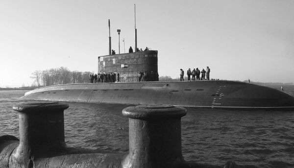 Tàu ngầm Hà Nội kết thúc giai đoạn thử nghiệm trên biển với kết quả xuất sắc. (Ảnh tư liệu)