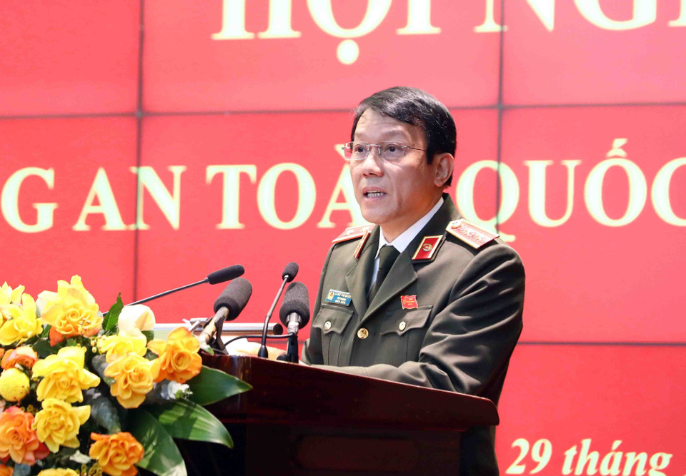 Trung tướng Lương Tam Quang, Ủy viên Trung ương Đảng, Thứ trưởng Bộ Công an phát biểu. (Ảnh: Phạm Kiên/TTXVN)