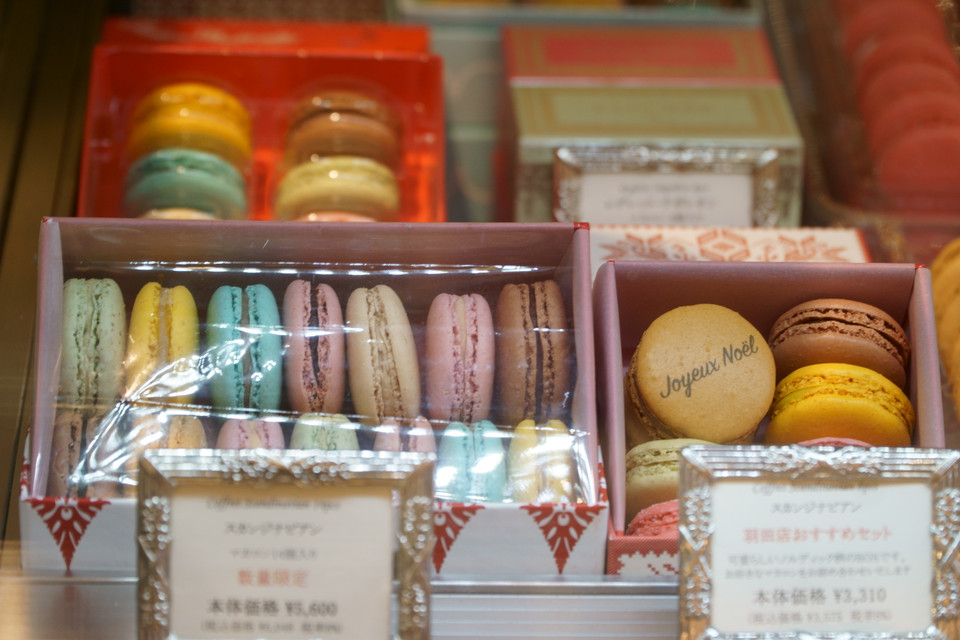 Những món quà thú vị nhân dịp Giáng sinh. (Ảnh: Vi Diệu/Vietnam+)