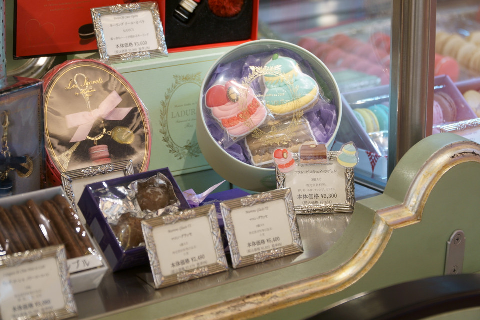 Những món quà thú vị nhân dịp Giáng sinh. (Ảnh: Vi Diệu/Vietnam+)