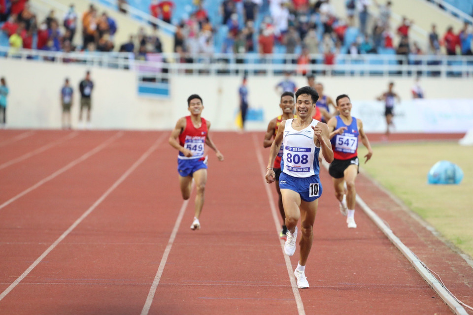 Vận động viên Nguyễn Văn Lai (số 808-Việt Nam) bỏ xa các đối thủ còn lại. (Ảnh: Quốc Khánh/TTXVN)