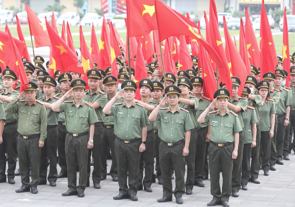 Quang cảnh lễ ra quân mở đợt cao điểm tấn công trấn áp tội phạm bảo đảm an ninh trật tự dịp Tết Nguyên đán Quý Mão 2023. (Ảnh: Danh Lam/TTXVN)