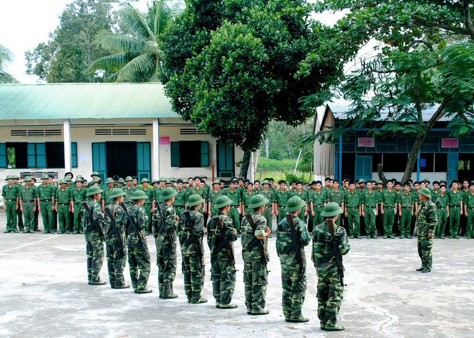 Huấn luyện nghiệp vụ biên phòng.