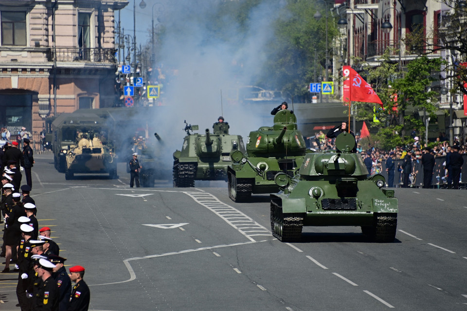 Khí tài quân sự tham gia duyệt binh kỷ niệm 78 năm Chiến thắng trong Chiến tranh Vệ quốc vĩ đại trên Quảng trường Đỏ ở thủ đô Moskva, Nga ngày 9/5/2023. (Ảnh: AFP/TTXVN)