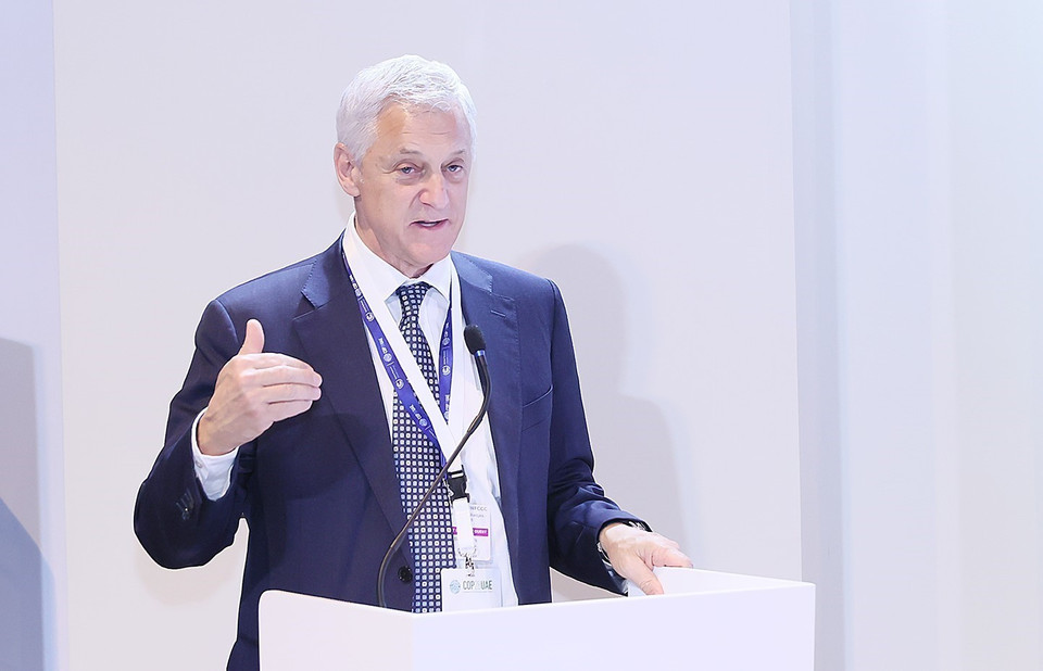 Ông Bill Winters, Tổng Giám đốc toàn cầu Ngân hàng Standard Chartered phát biểu. (Ảnh: Dương Giang/TTXVN)