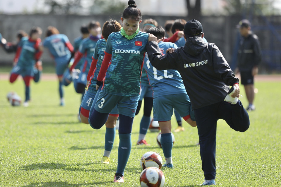 Trung vệ Chương Thị Kiều đã có thể quay trở lại tập cùng các đồng đội để chuẩn bị cho trận đấu đầu tiên của đội vào chiều 3/5 tới đây. (Ảnh: Minh Quyết/TTXVN)