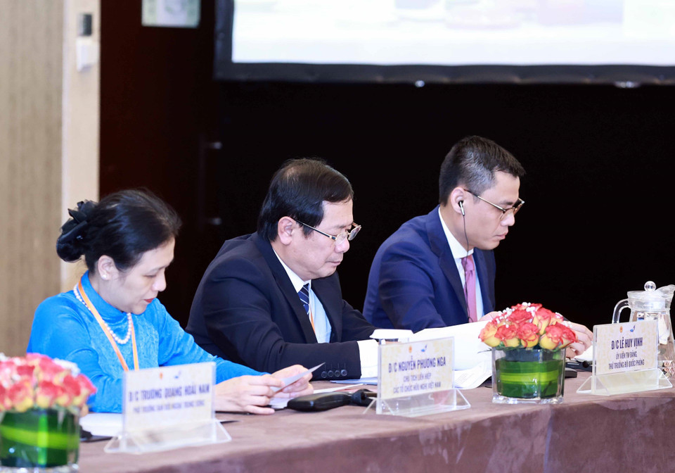 Đại biểu Việt Nam tham dự phiên thảo luận. (Ảnh: Thống Nhất/TTXVN)