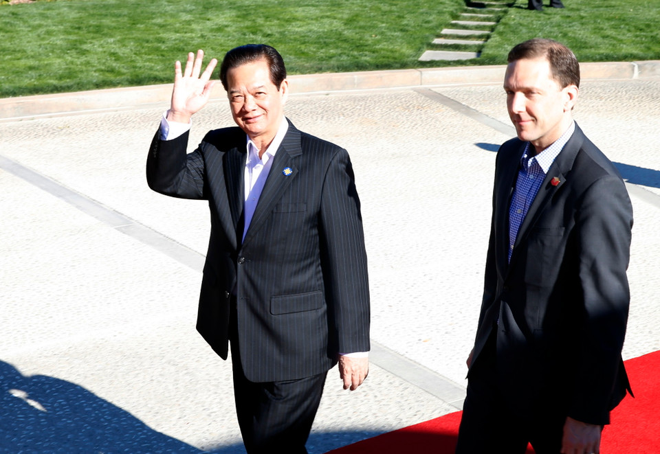 Thủ tướng Nguyễn Tấn Dũng đến dự phiên họp. (Ảnh: Đức Tám-TTXVN)