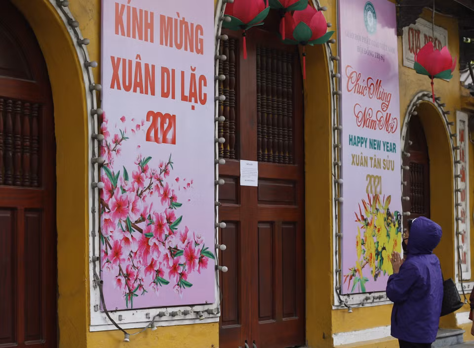 Nhiều chùa và di tích lịch sử nổi tiếng ở Thủ đô Hà Nội đồng loạt đóng cửa để thực hiện nghiêm công tác phòng chống dịch COVID-19. (Ảnh: Doãn Tấn/TTXVN)