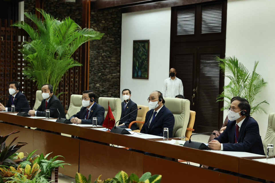 Chủ tịch nước Nguyễn Xuân Phúc và đoàn đại biểu Việt Nam. (Ảnh: Thống Nhất/TTXVN)