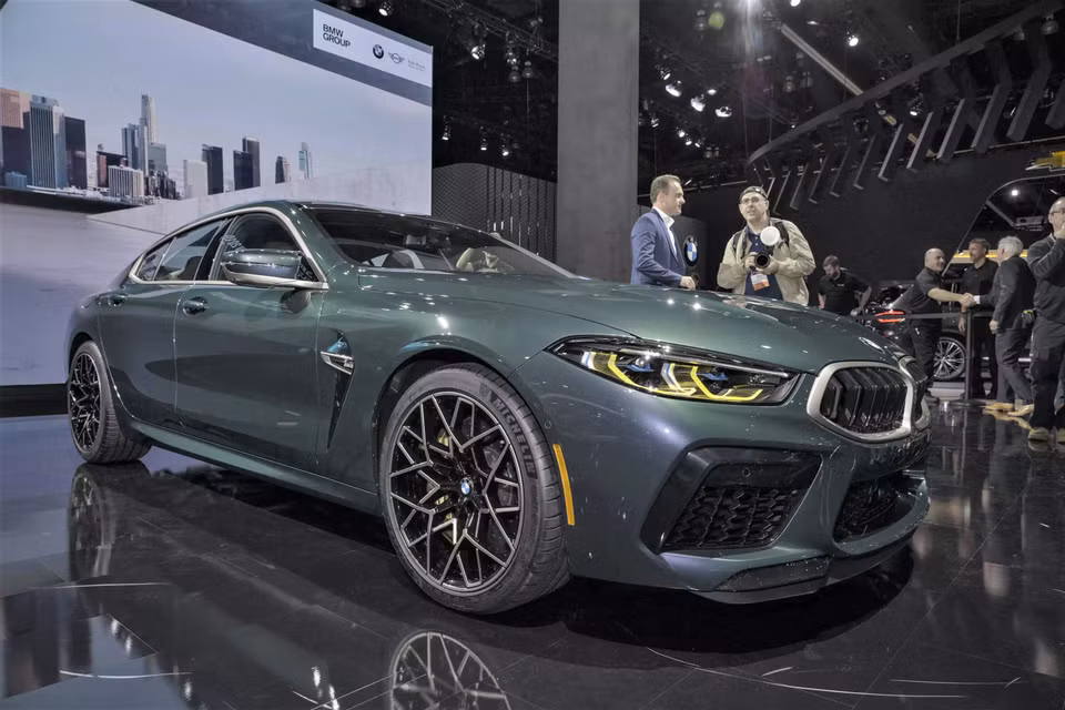 BMW M8 Gran Coupe lần đầu tiên xuất hiện trước công chúng.