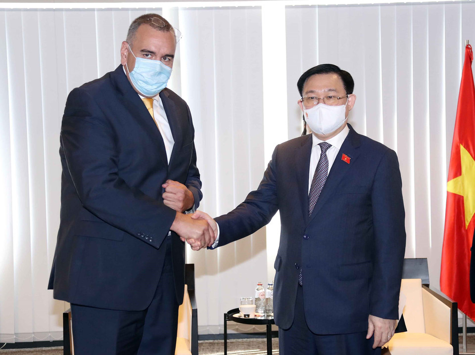 Tiếp tục chuyến thăm Nghị viện châu Âu và Vương quốc Bỉ, sáng 9/9/2021 (theo giờ địa phương), tại Thủ đô Brussels, Chủ tịch Quốc hội Vương Đình Huệ tiếp các doanh nghiệp của Bỉ và châu Âu. (Ảnh: Doãn Tấn/TTXVN)