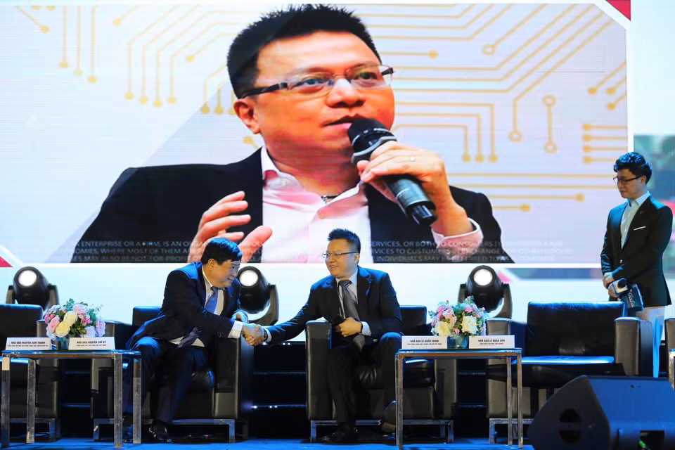 Phát biểu tại diễn đàn "Talk show Tổng biên tập 4.0", trong khuôn khổ Hội báo toàn quốc năm 2019 tại Hà Nội, ngày 16/3/2019, ông Lê Quốc Minh, Phó Tổng giám đốc TTXVN khẳng định: Khoảng 5-6 năm qua, TTXVN đã đầu tư công nghệ rất nhiều và những sản phẩm mà TTXVN đưa ra là hiếm hoi về công nghệ 4.0 trong giới báo chí Việt Nam. (Ảnh: Thành Đạt - TTXVN)