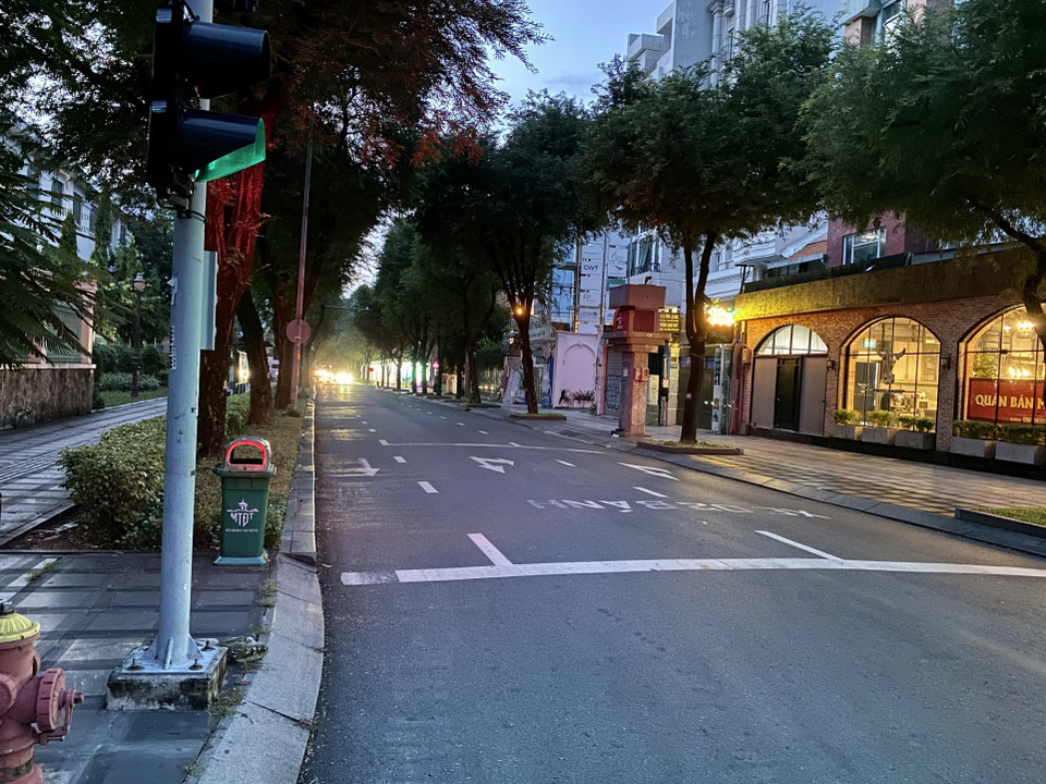 Khu vực đường Nam Kỳ Khởi Nghĩa (Quận 1, Thành phố Hồ Chí Minh hầu như không có phương tiện lưu thông. (Ảnh: Hồng Giang/TTXVN)