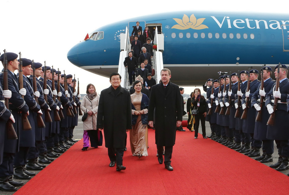 Quang cảnh Lễ đón Chủ tịch nước Trương Tấn Sang tại sân bay. (Ảnh: Nguyễn Khang/TTXVN)