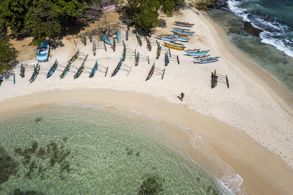 Đảo Blue Beach kết nối với đất liền bằng một bãi cát hẹp. (Ảnh: SCMP)