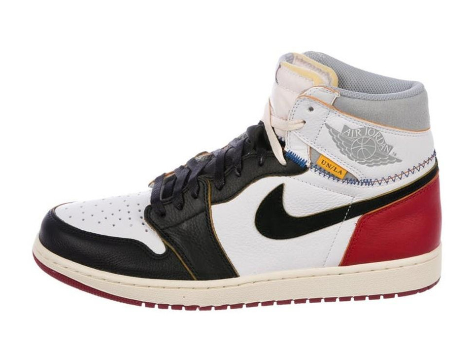 Nike Air Jordan x Union 1 Retro High Black Toe, một sự kết hợp giữa Nike và hãng quần áo Union, có giá bán lại khoảng 1.200 USD. (Ảnh: TheRealReal)