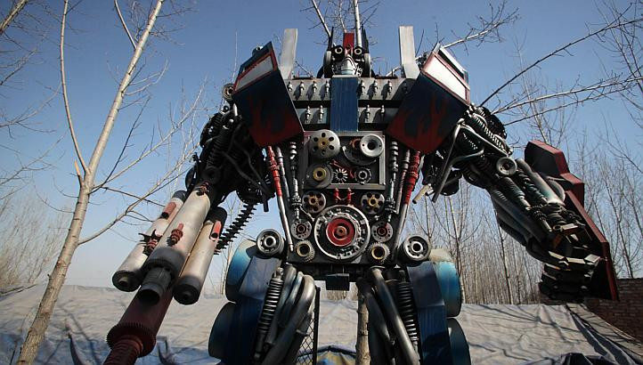 Mẫu robot giống nhân vật Optimus Prime. (Ảnh: AFP/TTXVN)