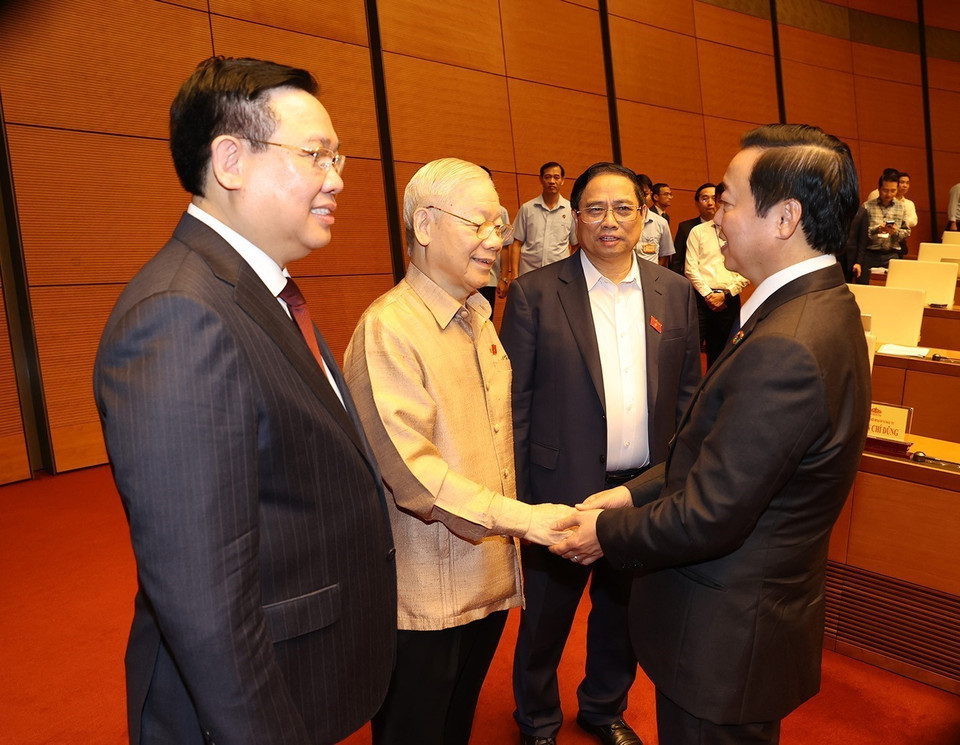 Tổng Bí thư Nguyễn Phú Trọng, Chủ tịch Quốc hội Vương Đình Huệ, Thủ tướng Phạm Minh Chính dự phiên chất vấn và trả lời chất vấn. (Ảnh: Trí Dũng/TTXVN)