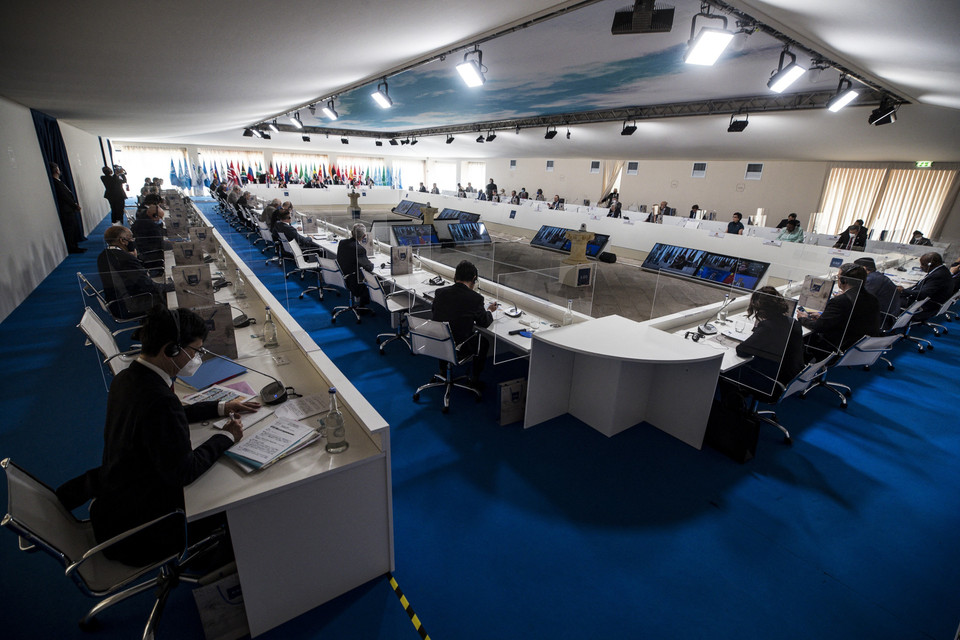 Ngày 29/6/2021, các Bộ trưởng Ngoại giao và Phát triển của Nhóm các nền kinh tế phát triển và mới nổi hàng đầu thế giới (G20) họp tại thành phố Matera, miền Nam Italy, đã kêu gọi tăng cường hợp tác quốc tế ứng phó với các cuộc khủng hoảng lớn toàn cầu như đại dịch COVID-19, biến đổi khí hậu, an ninh lương thực. (Ảnh: AFP/TTXVN)