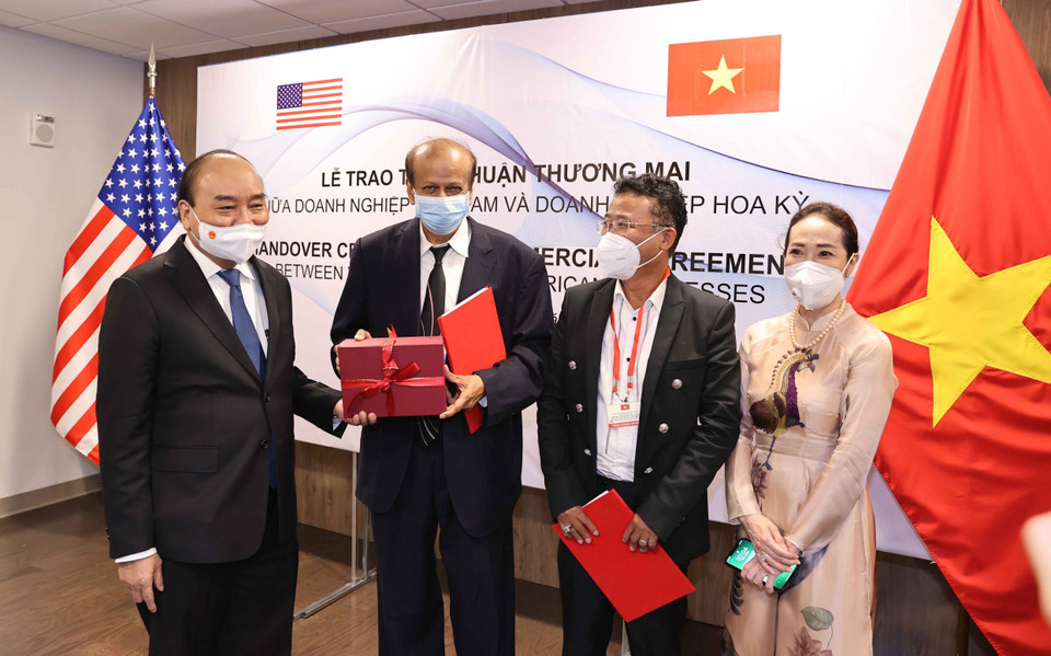 Chủ tịch nước Nguyễn Xuân Phúc tại buổi tiếp Tập đoàn Quantum. (Ảnh: Thống Nhất/TTXVN)