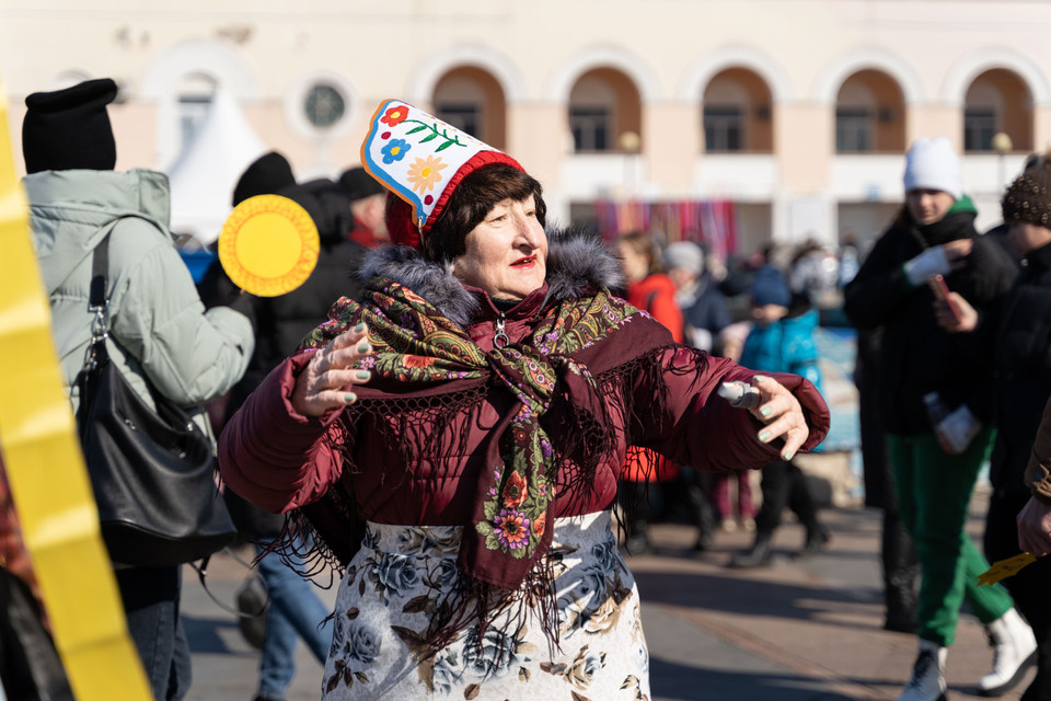 Nước Nga vừa trải qua một tuần lễ vui vẻ để tiễn biệt mùa Đông hay còn gọi là Maslenitsa. (Ảnh: THX/TTXVN)